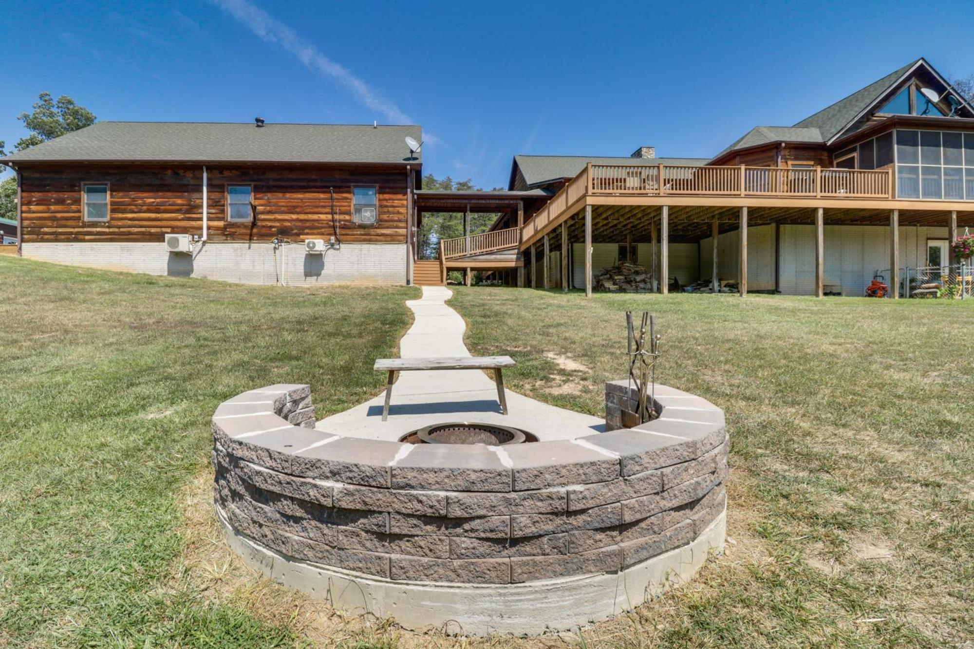 Pet Friendly Garnerland Home With Deck And Porch! Luray Exterior foto